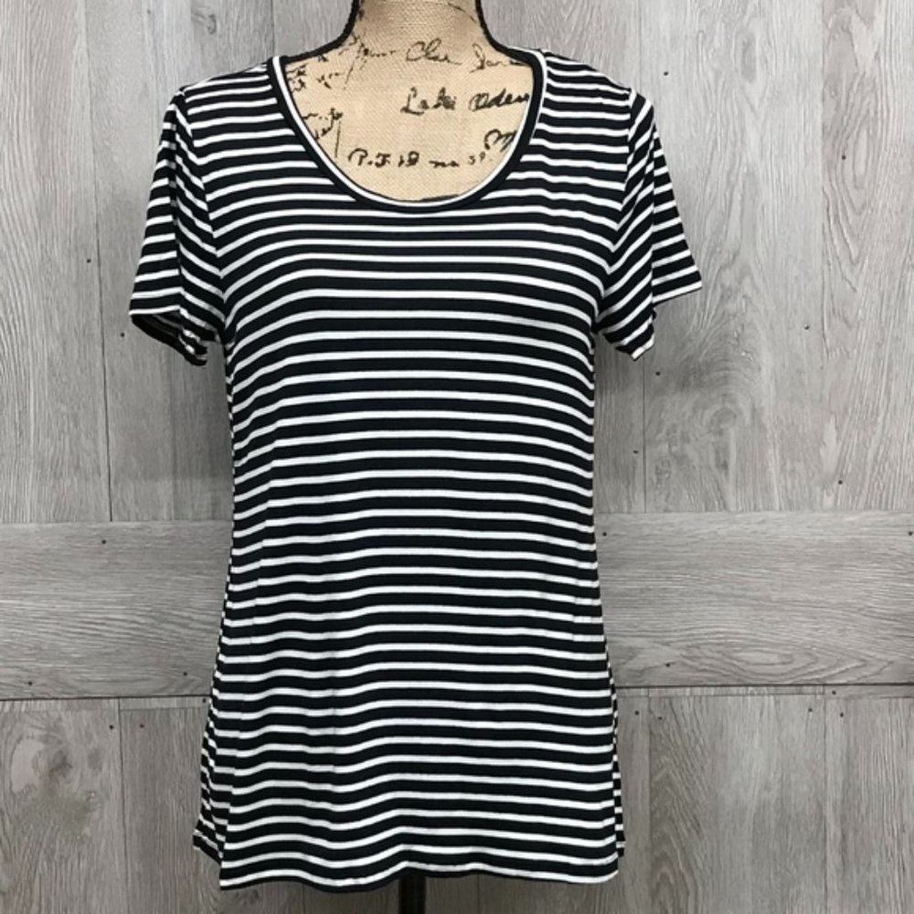 Black White Striped Round Neck Short Sleeve Tee A6